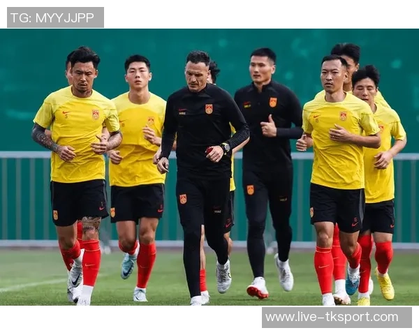 国足与伊朗激战前瞻直播室解析精彩对决全方位解读