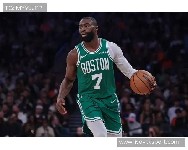 奇才与凯尔特人激战正酣球迷期待精彩对决与惊喜表现 奇才与凯尔特人激战正酣球迷期待精彩对决与惊喜表现